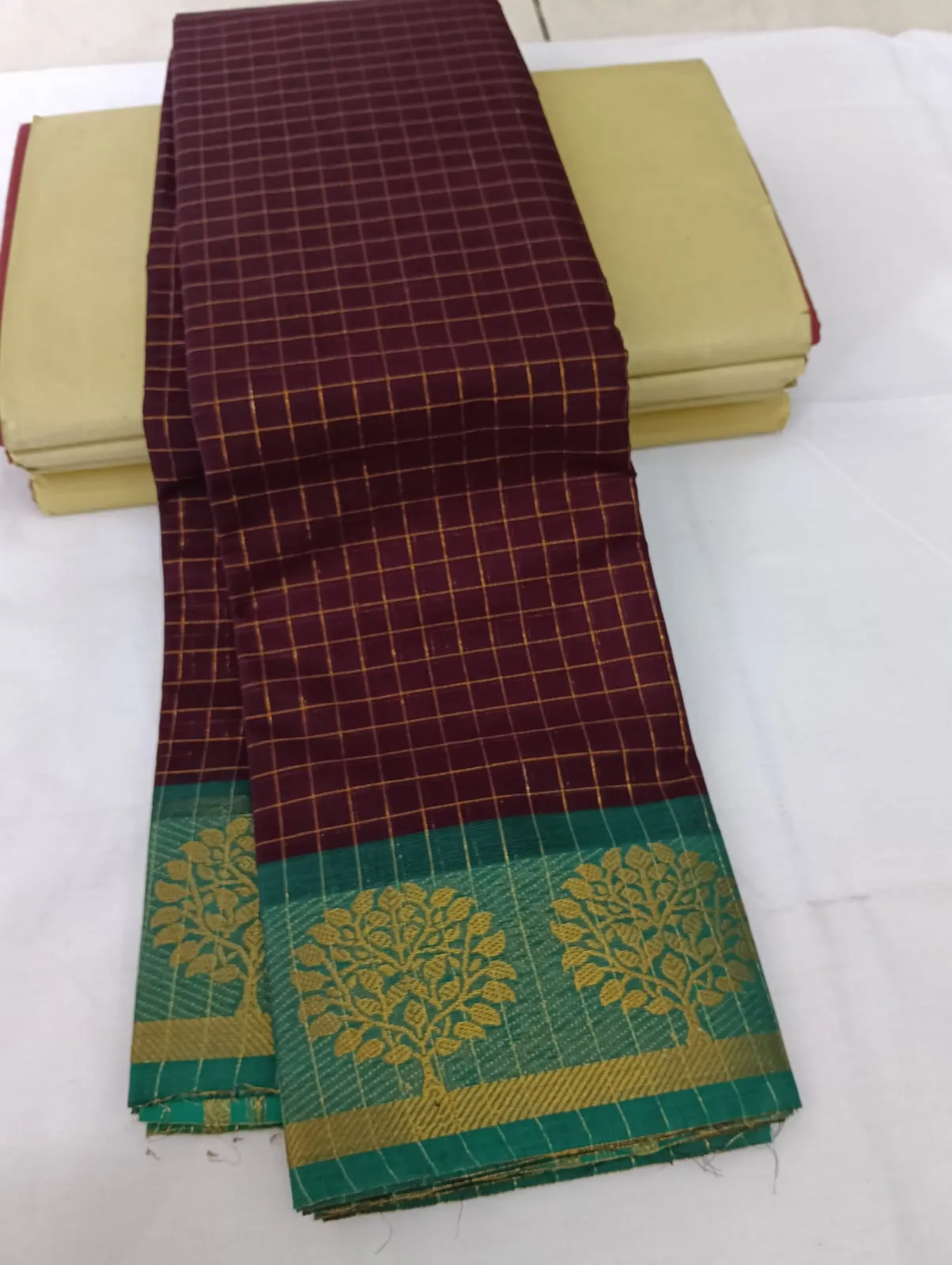 Checked sungudi saree