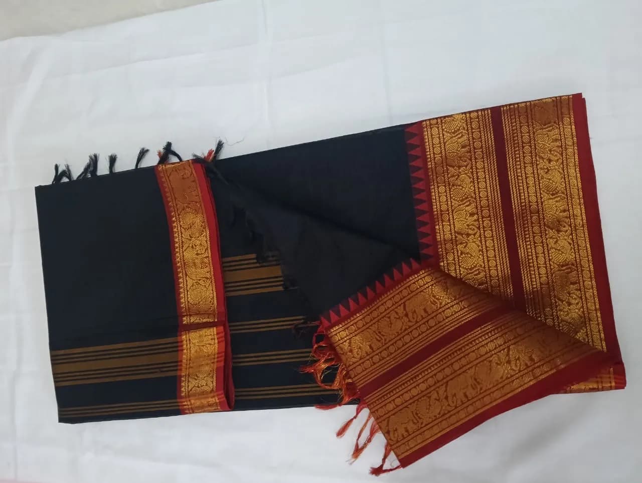 Kanchi cotton black and red