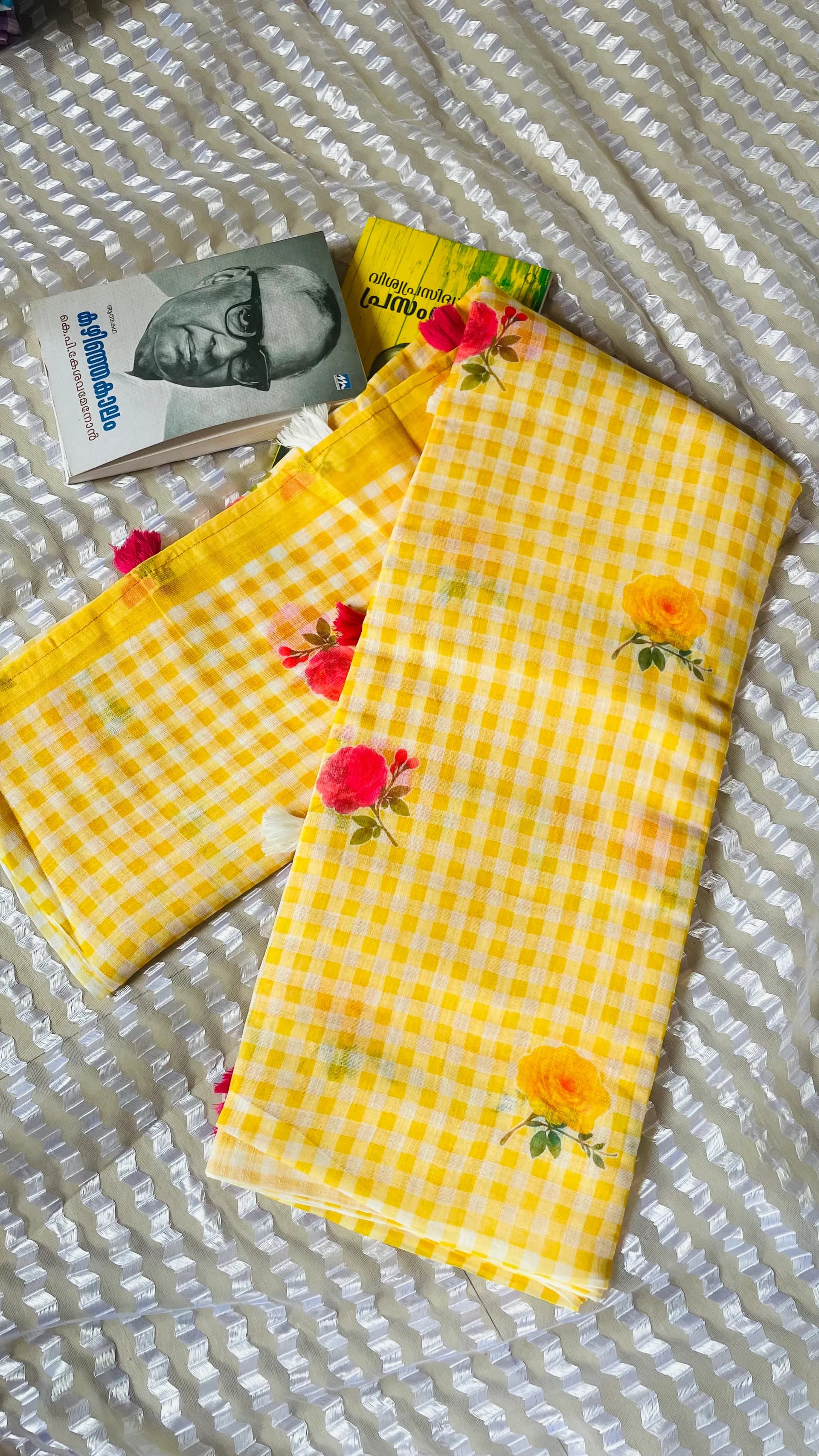 Yellow malgalgiri checked linensaree