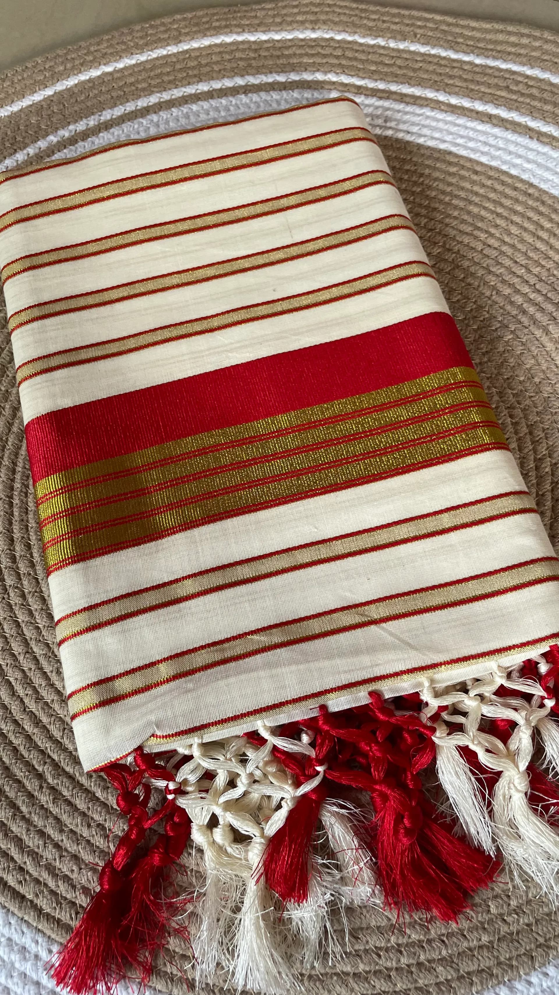 Handloom saree vaiga