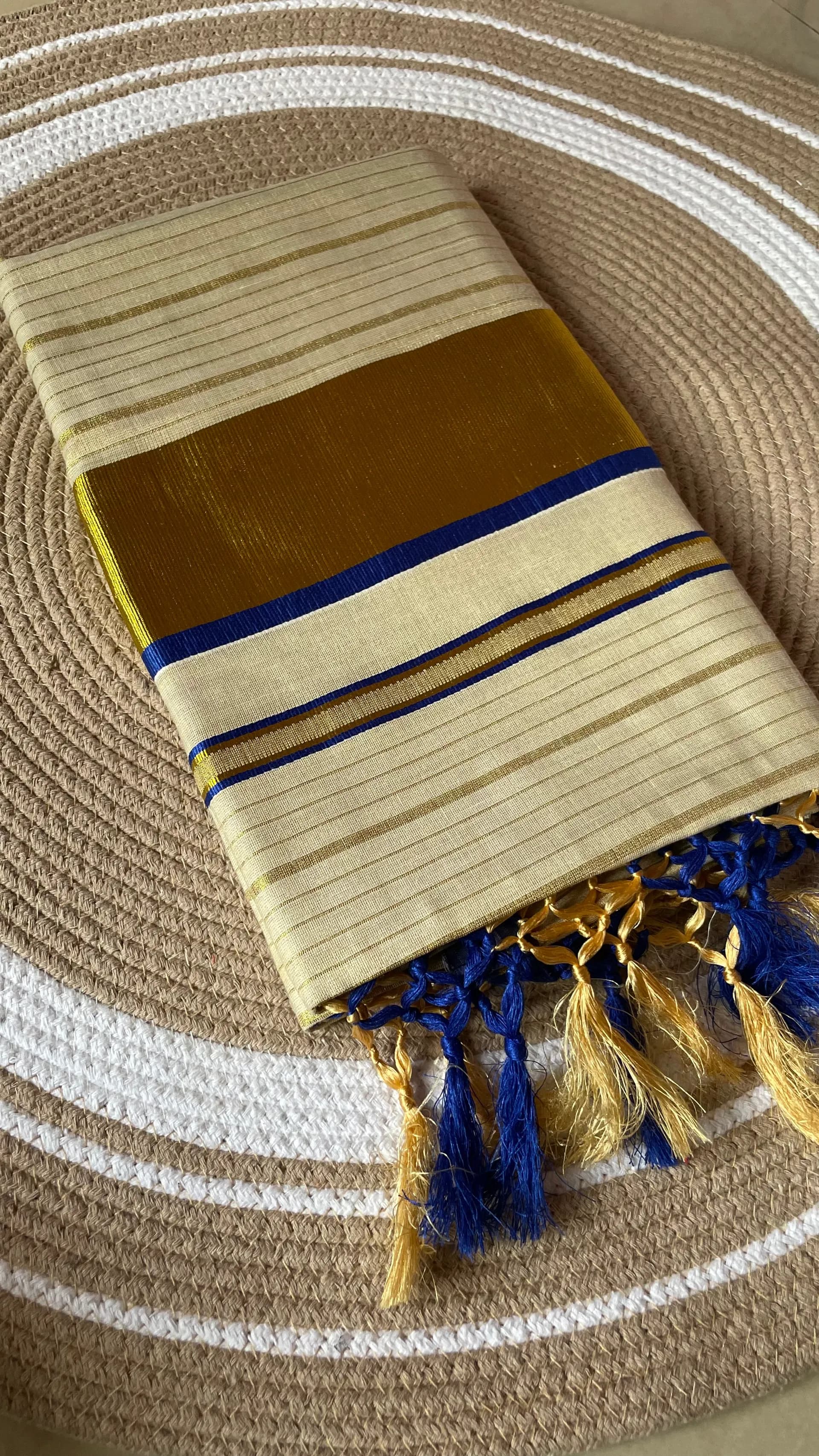 Handloom tissue saree Devika
