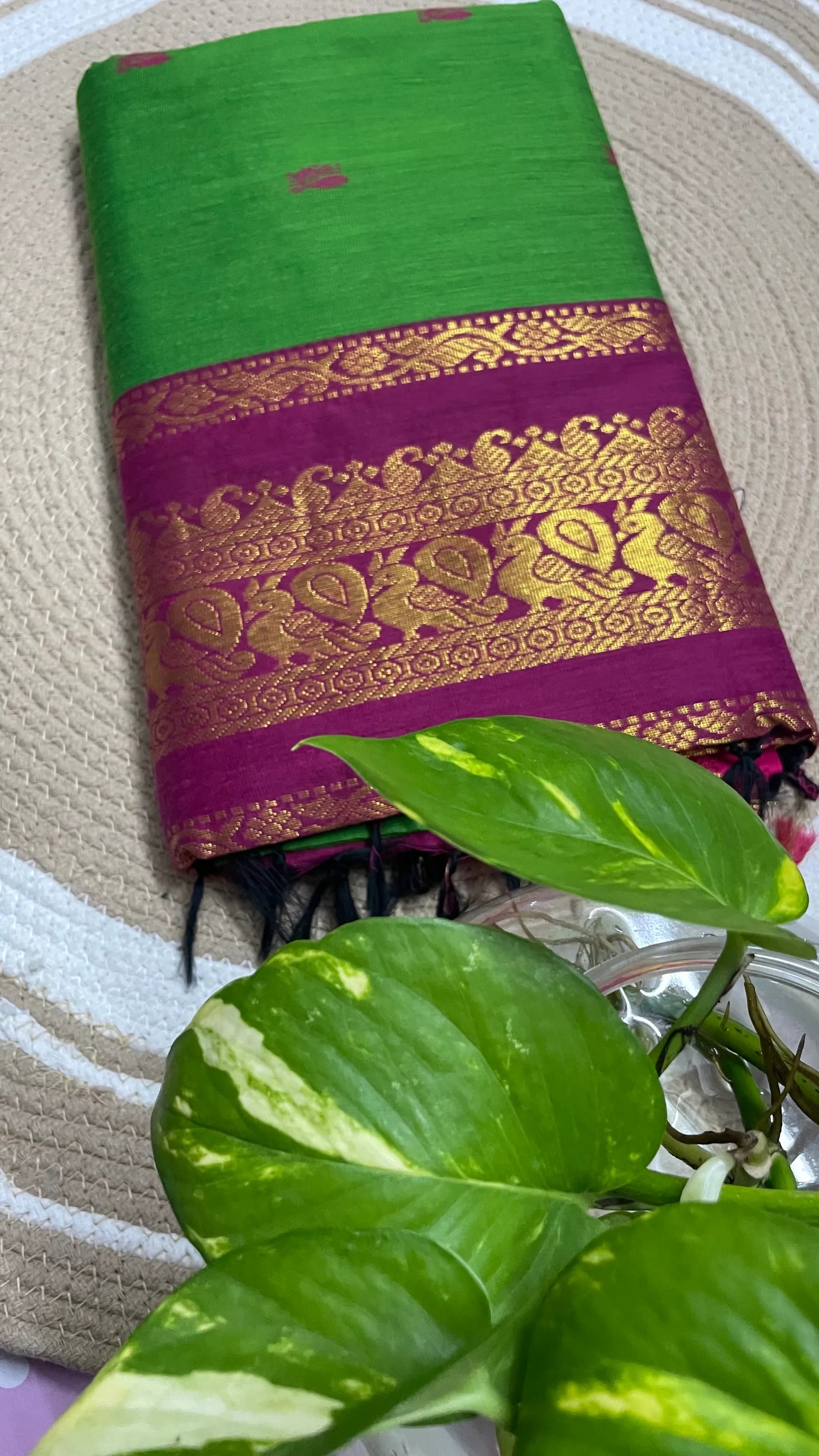 Kalyani cotton saree plain (Parrot green)